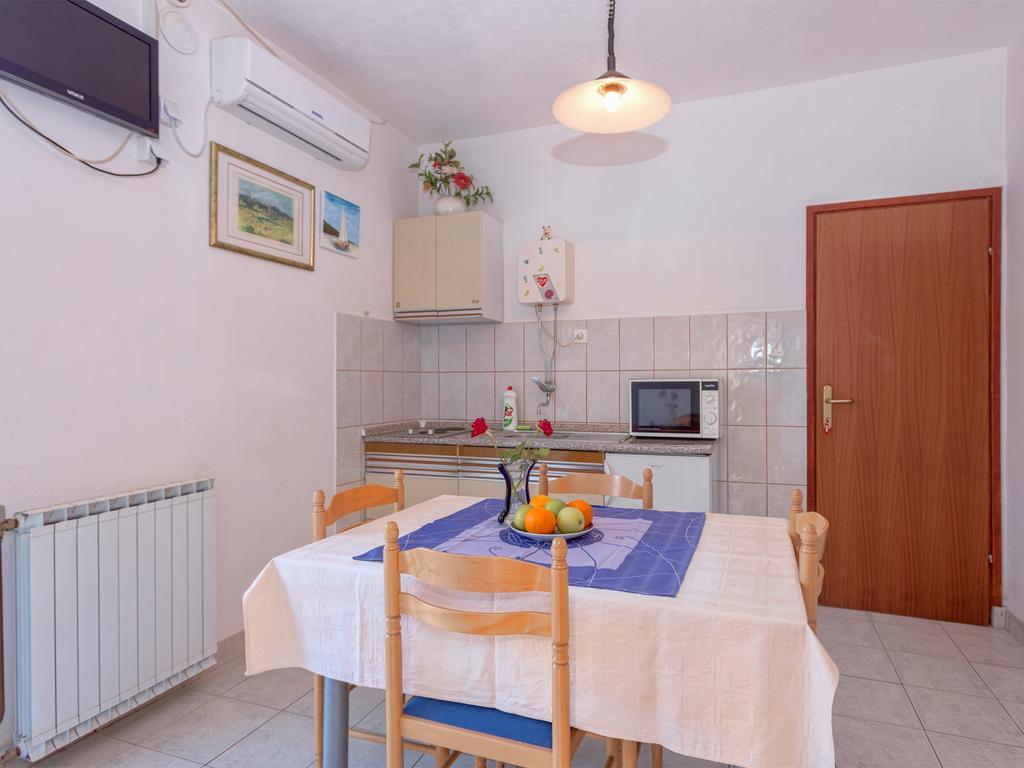 Apartments Srhoj Stari Grad  Extérieur photo
