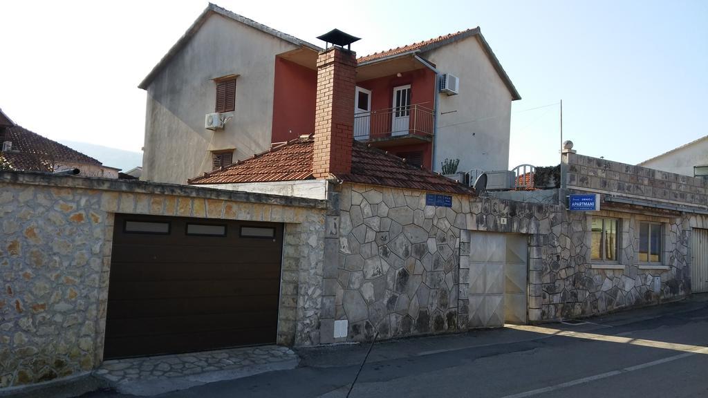 Apartments Srhoj Stari Grad  Extérieur photo