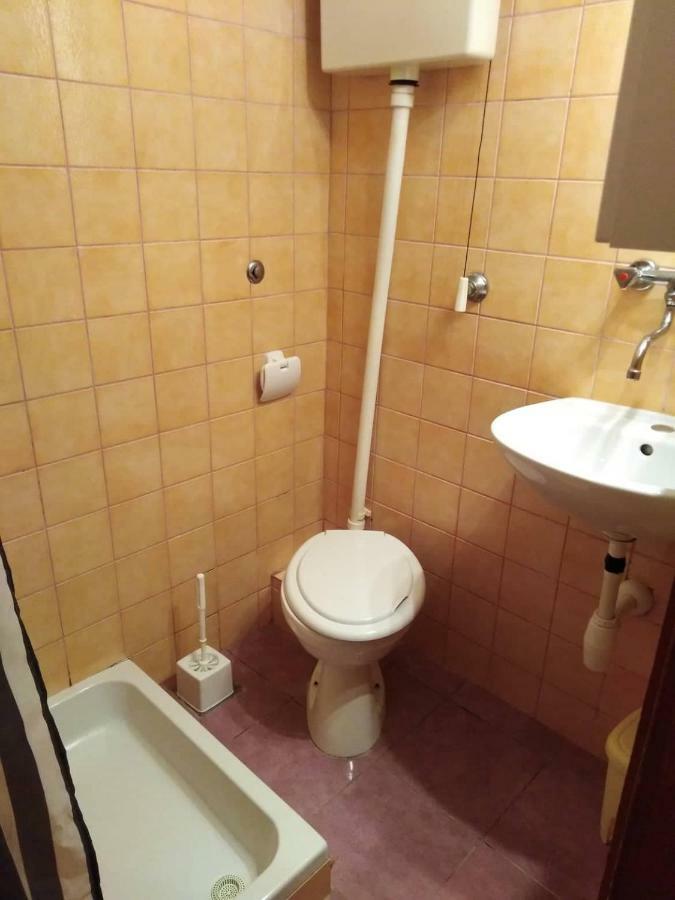 Apartments Srhoj Stari Grad  Extérieur photo